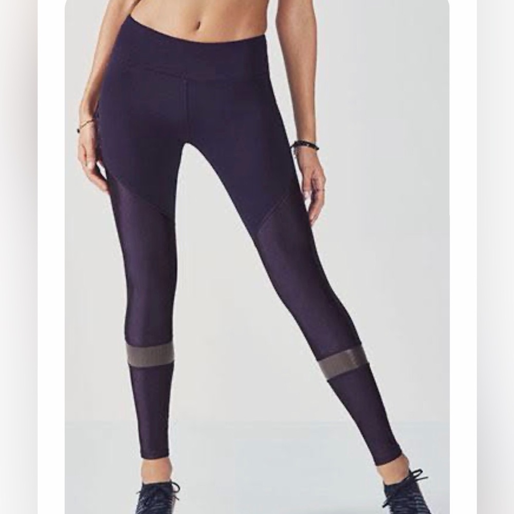 Fabletics Agnes Leggings Women’s Sz 3X
Dark Purple Athletic